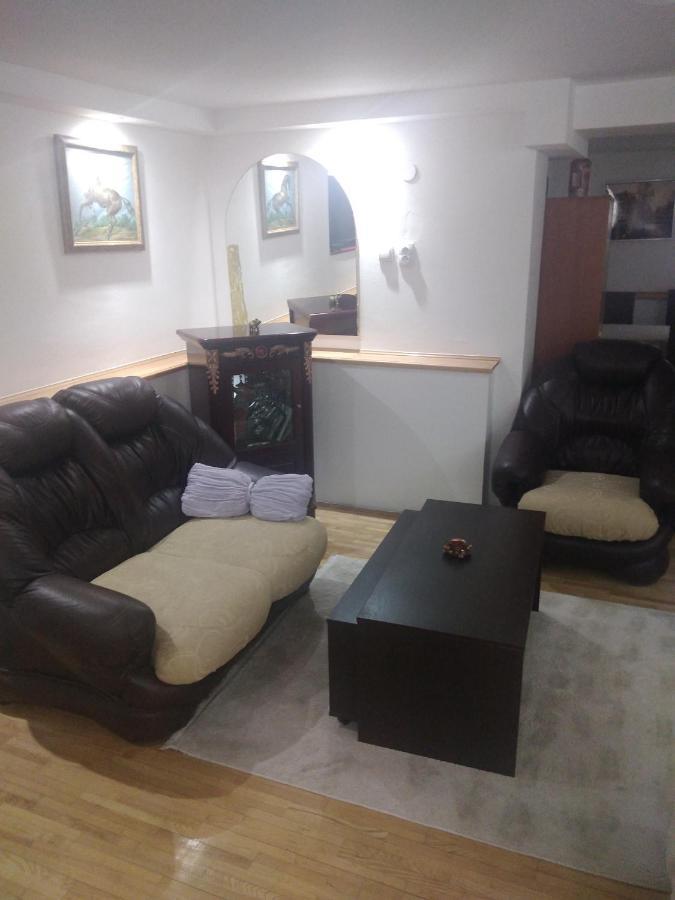 Goksi Apartment Subotica Buitenkant foto