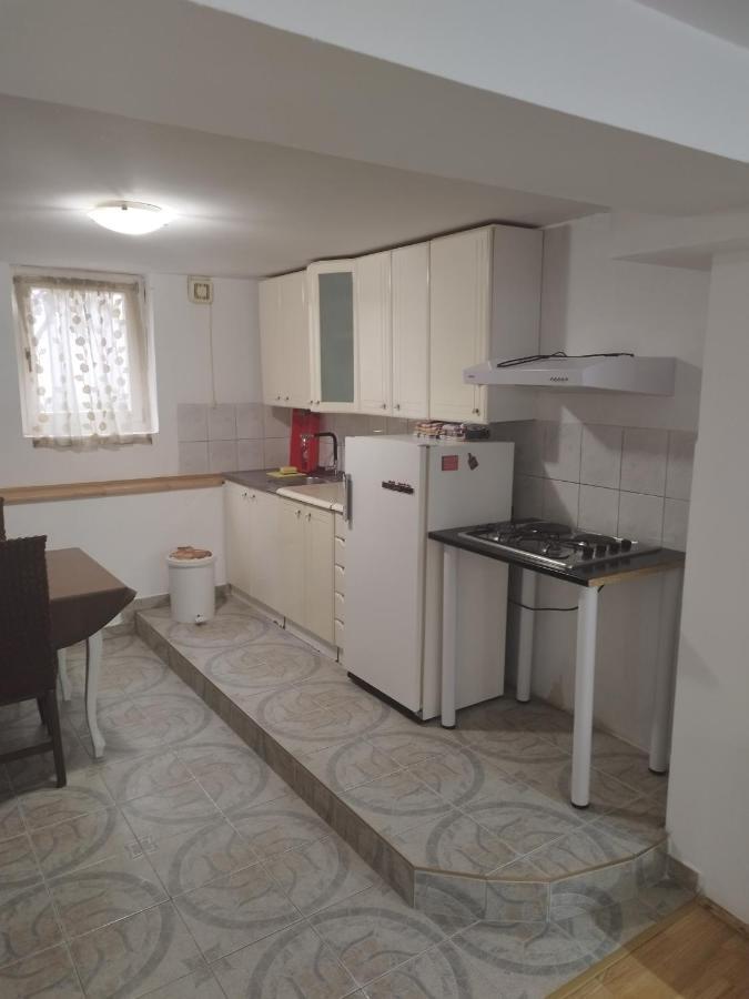 Goksi Apartment Subotica Buitenkant foto